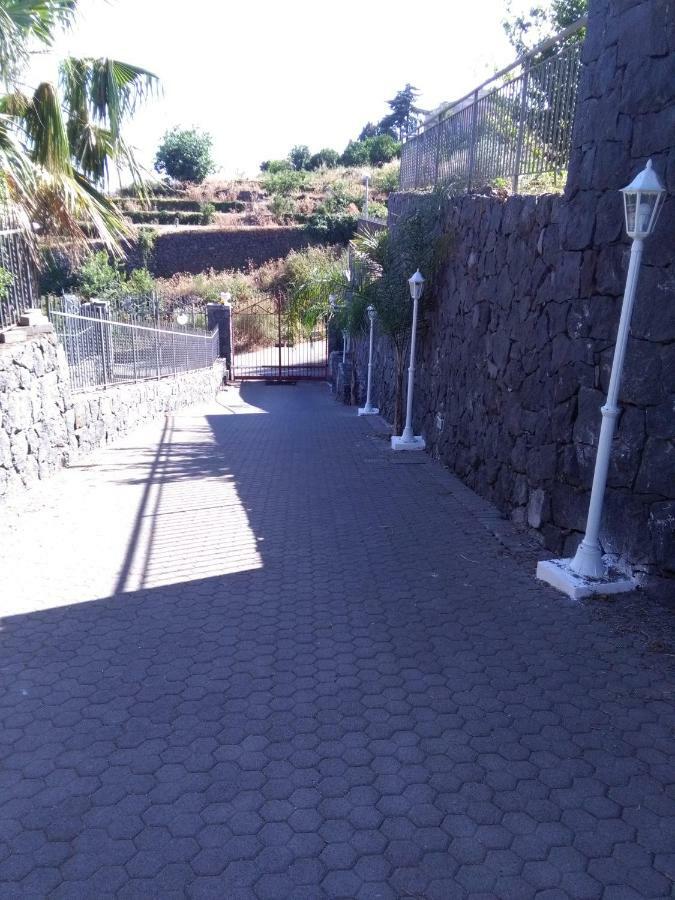 Ai Tre Archi Di Tagliaborse Villa มาสคาลิ ภายนอก รูปภาพ