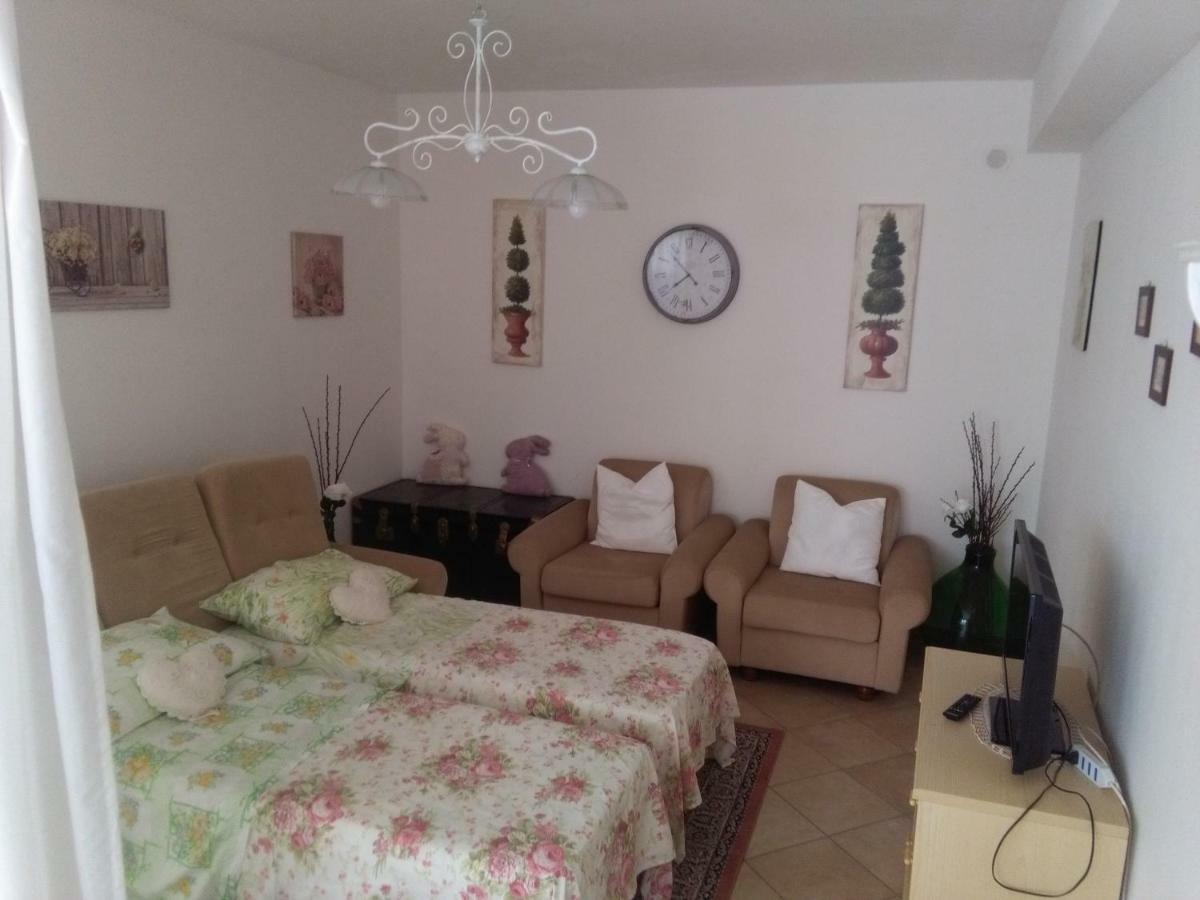 Ai Tre Archi Di Tagliaborse Villa มาสคาลิ ภายนอก รูปภาพ