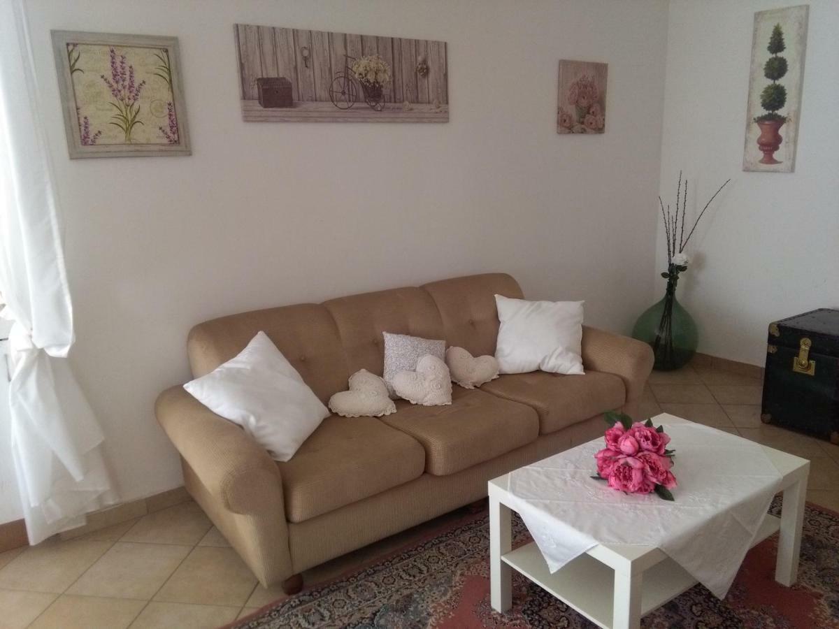 Ai Tre Archi Di Tagliaborse Villa มาสคาลิ ภายนอก รูปภาพ